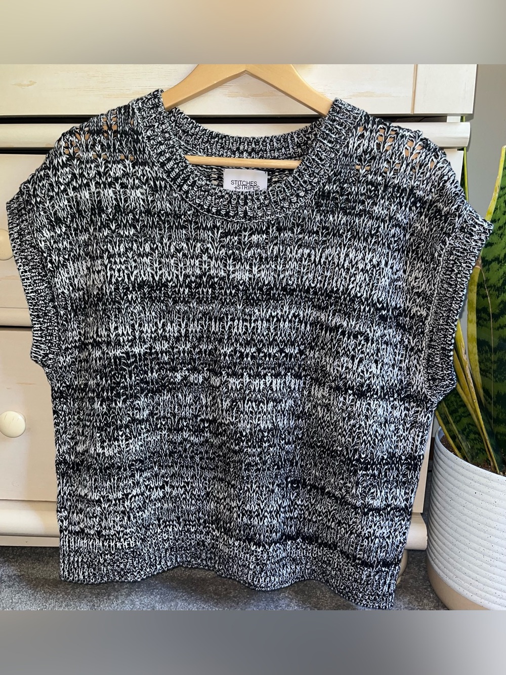 New Stitches & Stripes B&W Marled Crewneck Sweater L